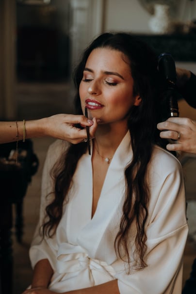 Photographe de mariage dans un château à Frouzins : capturez des moments magiques et élégants dans un cadre historique et ra