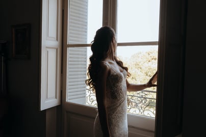 Photographe de mariage dans un château à Frouzins : capturez des moments magiques et élégants dans un cadre historique et ra