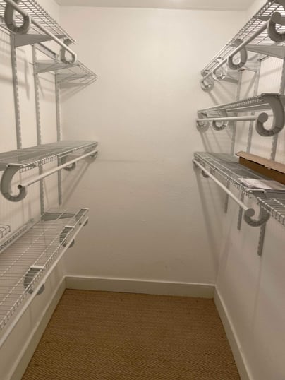 29 palms home closet