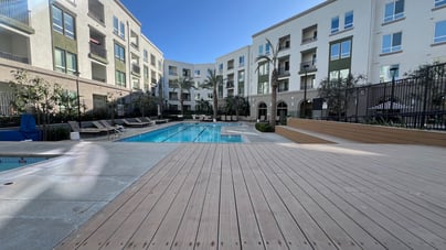 luxury apartment pool deck