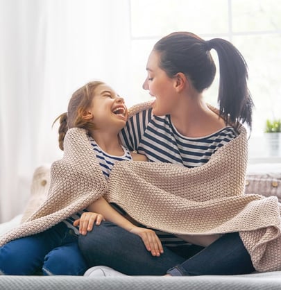 Mae e filha felizes