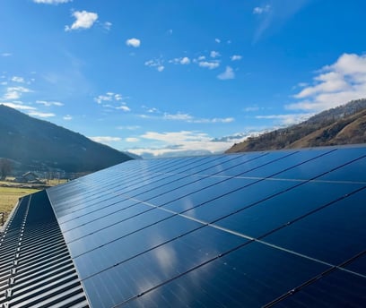 Installation panneaux solaires photovoltaïques Sud-Est France par Green Wave installateur RGE QualiP