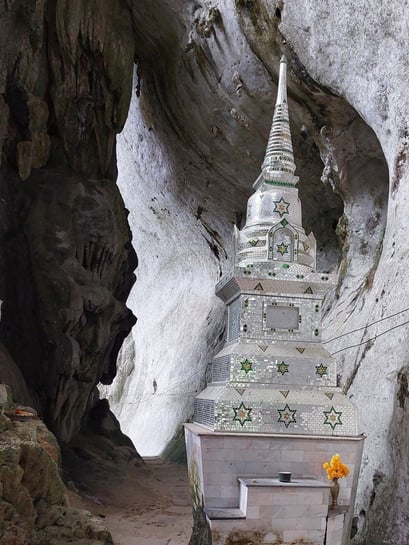 dragon cave temple phang nga thailand