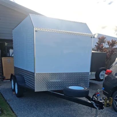 Maiden voyage for the trailer to Daune's 60th in South McLean with the photo booth ready.