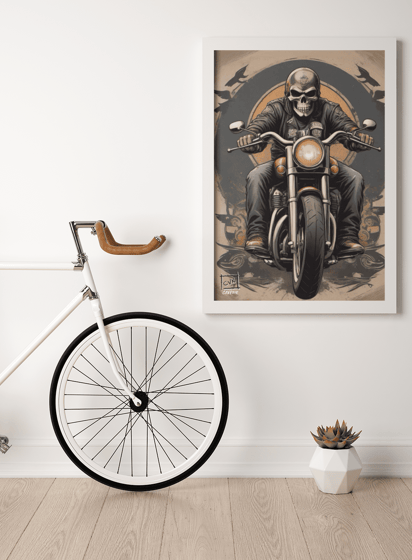 Decoração Estilizada com Quadro de Motociclista Harley: Para um escritório com personalidade.