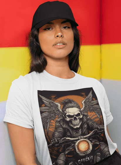 Camiseta estilosa da Cavérik, uma verdadeira obra de arte para os amantes de Harley Davidson.