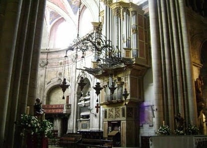 Lisbon - Lisbon Cathedral, resembles a cross shape from the 1100's, still used for worship today