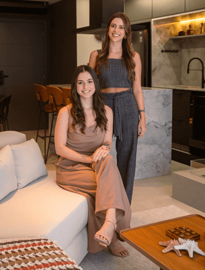 A Renata e a Jhenipher são as fundadoras da Dommus a 3 anos.