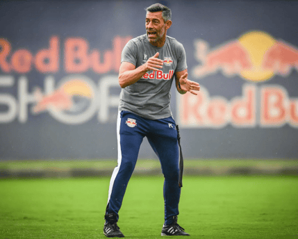 Grêmio tem dia decisivo por Caixinha