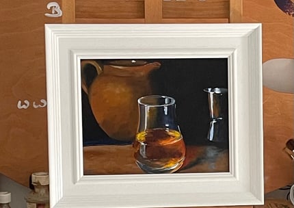 light frame for a wee dram