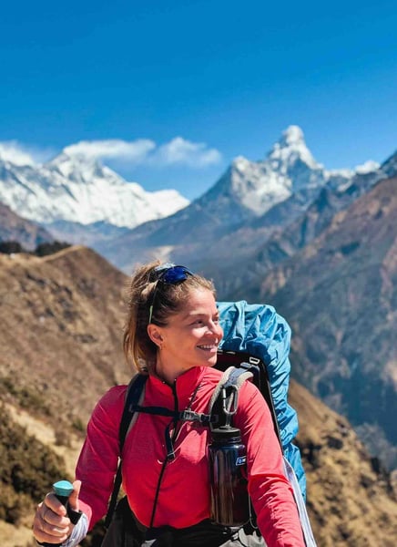 Manon in front of Ama Dablam during EBC and Gokyo trek in Nepal.