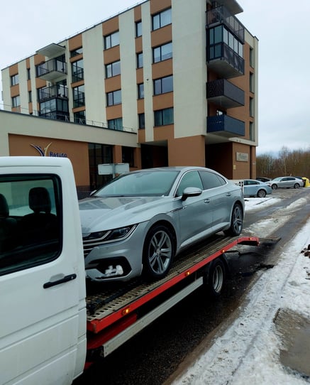 Pagalba kelyje visą parą Vilniaus mieste ir už jo ribų.