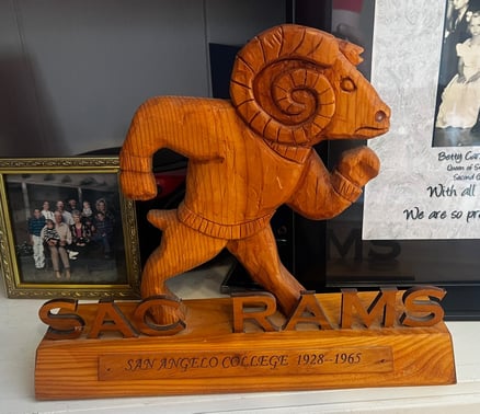 Wooden carving of Tuffy by RK Wimberley. Courtesy of the Pete Hickman Family