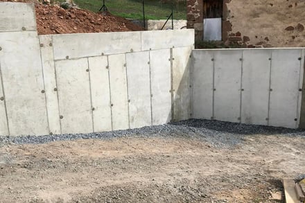 Mur de soutènement à Cournon