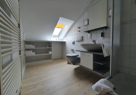 Großes Badezimmer Monteurwohnung