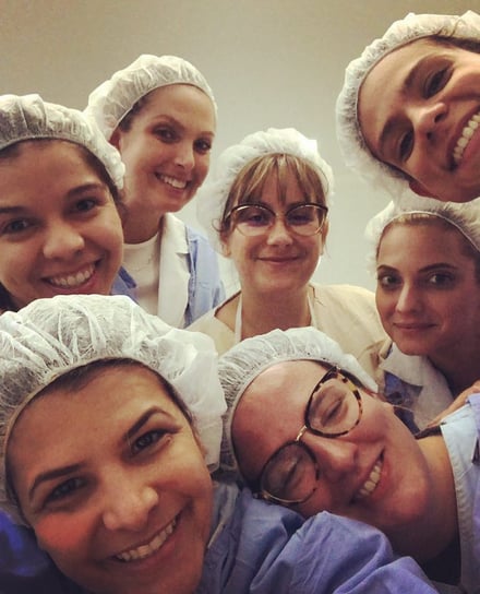 Vereadora Carla Bilynskyj e colegas da Medicina