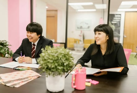 travailler avec les Japonais