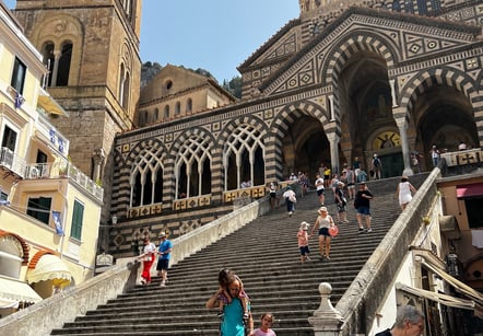 fachada de catedral em Amalfi