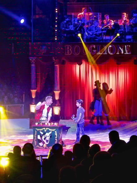 le clown Don Christian sous le chapiteau du Cirque d'Hiver Bouglione On Tour