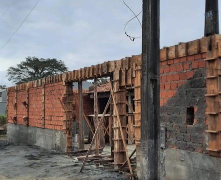 Muro com concrero armado com 1,5 metros