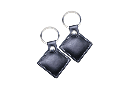 Jetons en cuir RFID noirs en forme de losange.