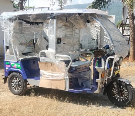 Vizag No.1 Electrical Vehicles SDS Automobiles Electrical Vehicles and Aahana Electric Vehicles_AAHA