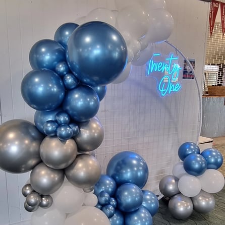 Circle backdrop hired for Darcy's 21st birthday in Victoria Point, Redlands.