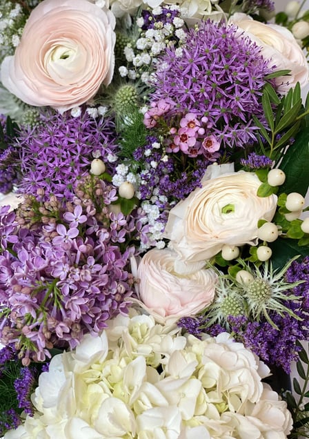 fleurs de saison printemps lila renoncules ail chardons wax