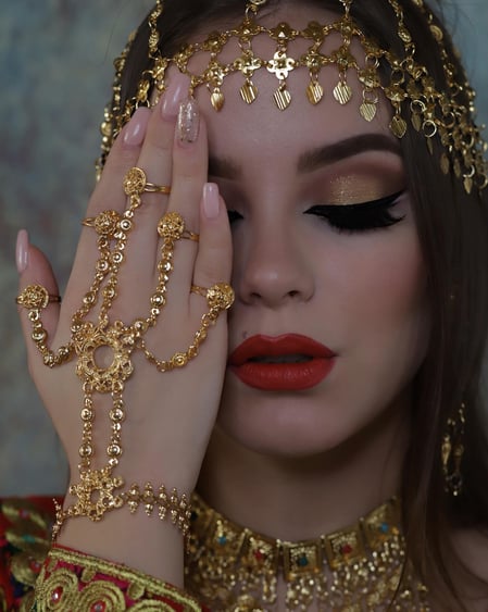 arabic makeup artist sara rak dubai