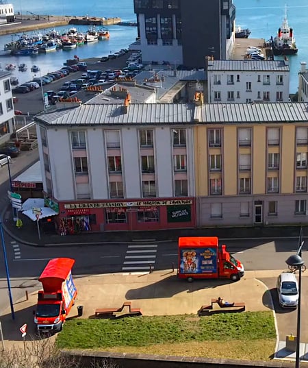 Cirque d'Hiver Bouglione On Tour à Brest en 2016 sur la place du Parc à Chaînes