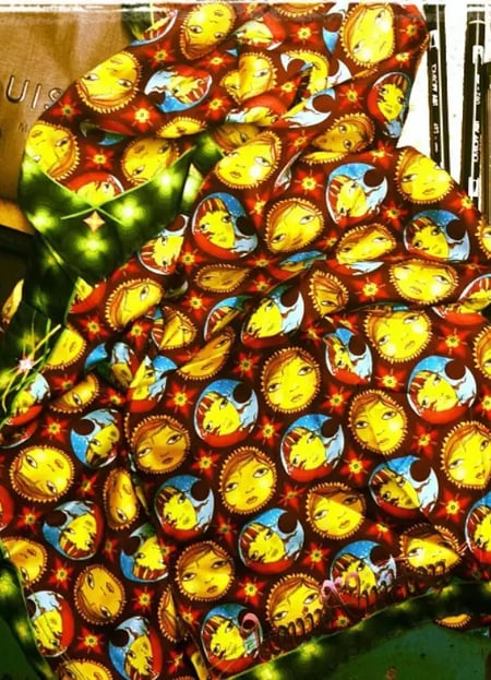 Arte urbana brasileira da Fendi em parceria com OsGêmeos.