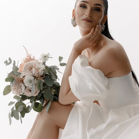 Vestuvių dekoratorė floristė Trakuose floristikos ir dekoro paslaugos nuotakos puokštė