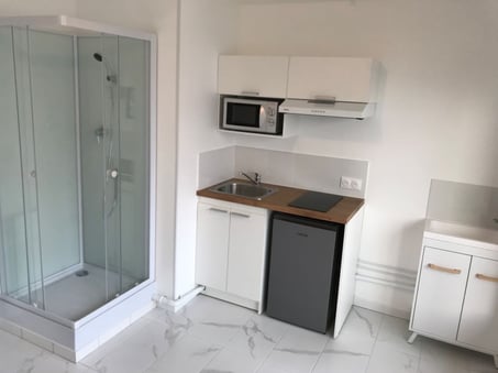 Montage de la cuisine et du lavabo