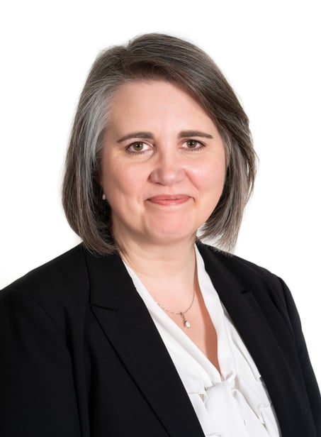 Trish wozniak headshot