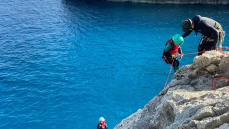 Initiation à la descente en rappel