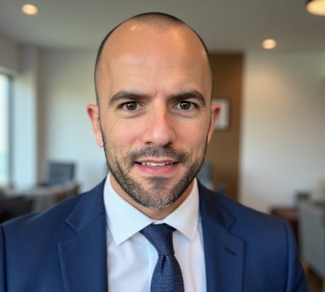 Óscar Ramon - abogado