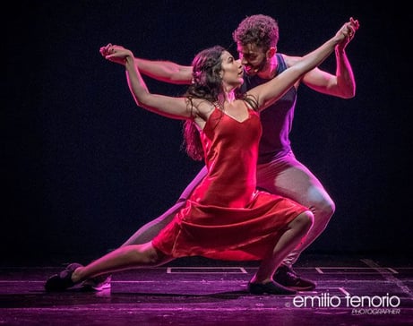 Pareja bailando curso 2 - Muestra junio 2019