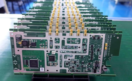 Application of High-Volume PCB Assembly services by Omini for large-scale production needs.