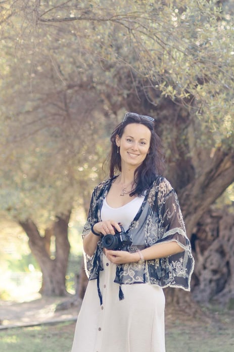 Portrait d'Emilie Boucard, photographe de famille, menton, Monaco de