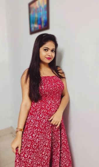 Anjali office girl escort in Gurgaon wearing formal dress
