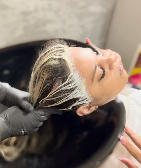 Mechas total Contour - amanda-amorim-cabeleireira-e-maquiadora-01amanda-amorim-cabeleireira-e-maqui