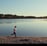 pub asics laura court au bord du lac