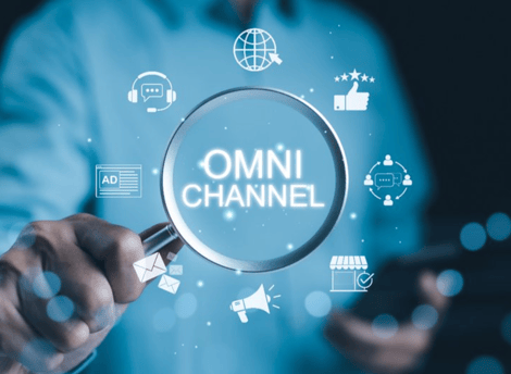 Magnifying glass and Omnichannel