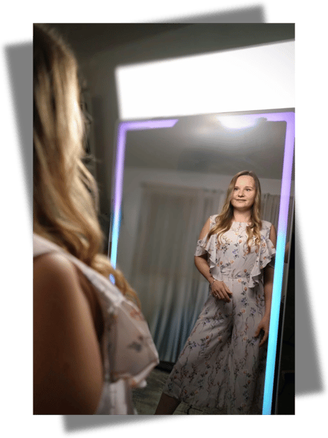 luxuriösen Fotospiegel Magic Mirror auf einer Feier in Baden Württemberg mieten