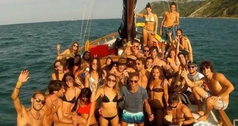 Foto di gruppo, escursioni di gruppo in barca