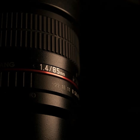 85mm f/1.4 camera lens