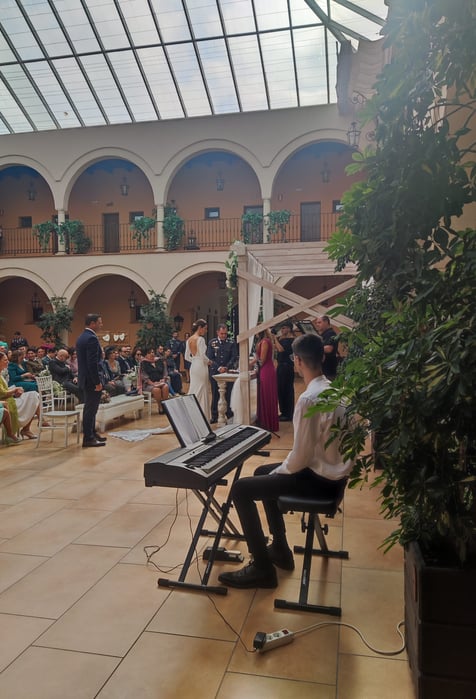Piano en boda civil
