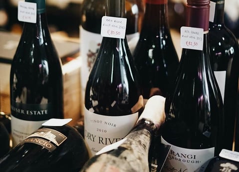 Club de vinhos uma seleção cuidada de vinhos por especialistas e Sommelier. 