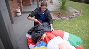 repairing deflated inflatable decoration