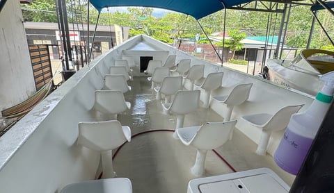 Boat Coral Expeditions Costa Rica